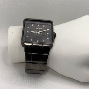 NIXON Full Throttle The Quattro Watch